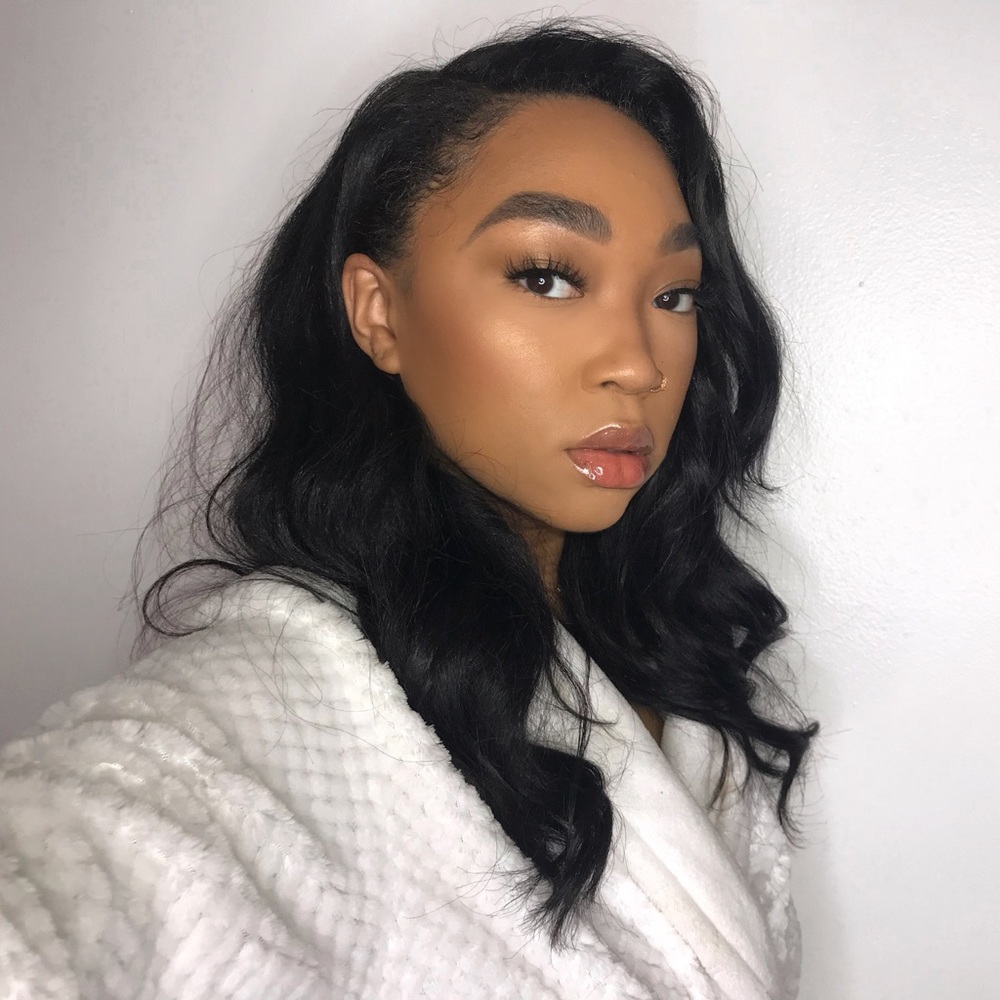 Meet your Posher, Emani